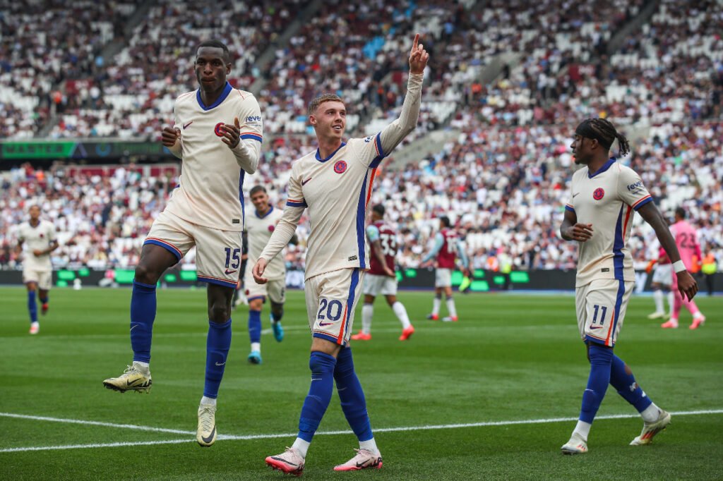 Cole Palmer Noni Madueke Nicolas Jackson Chelsea célébration