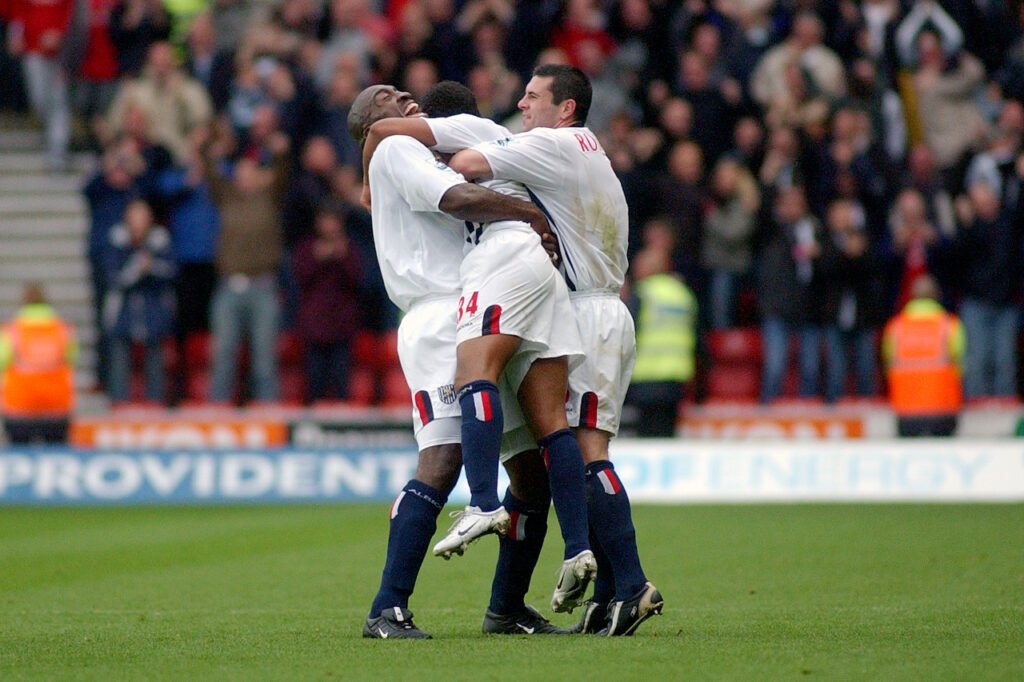 West Bromwich Albion se maintient en Premier League en 2005