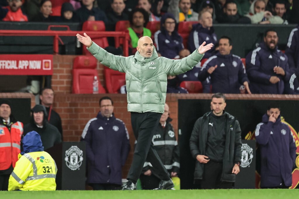 Enzo Maresca entraîneur de Chelsea lors du match contre Manchester United