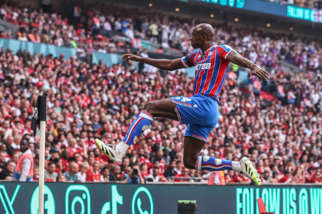 Jean-Philippe Mateta célèbre son but pour Crystal Palace lors du Community Shield