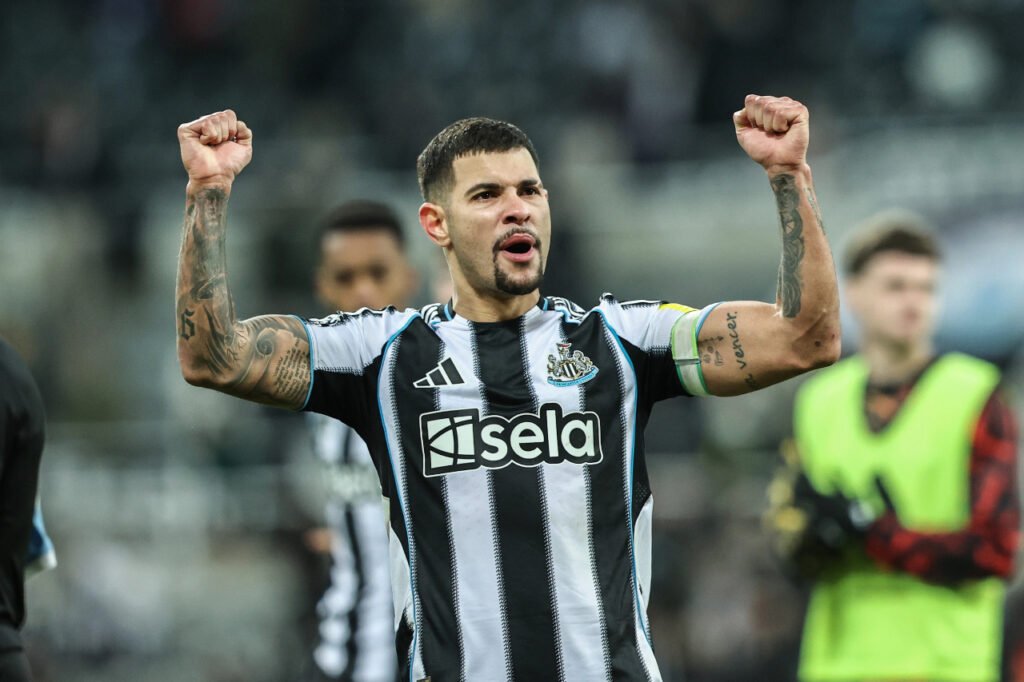 Bruno Guimaraes célèbre une victoire de Newcastle United